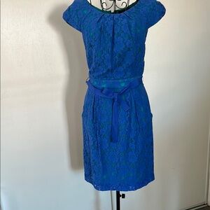 BCBGMaxAzria Blue Lace Sheath Mini Dress Cap Sleeve Bateau Size 2